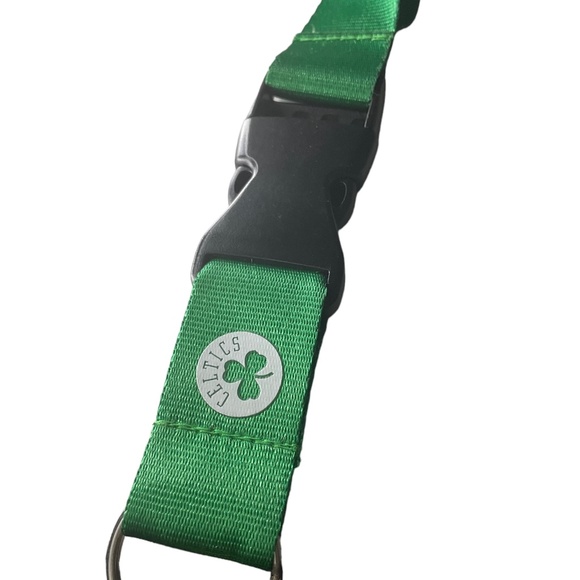 Boston Celtics Lanyard Around your Neck KeyChain - Picture 2 of 4
